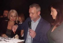 Η παράταξη ΜΑΖΙ ΓΙΑ ΤΟΝ ΒΥΡΩΝΑ έκοψε την πρωτοχρονιάτικη πίτα της