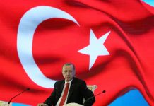 Καταρρέει ο Ερντογάν