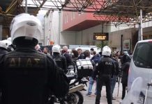 Εισβολή της αστυνομίας στον Ευαγγελισμό με σκοπό τη διάλυση της κινητοποίησης των υγειονομικών