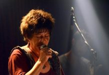 H Φωτεινή Βελεσιώτου στο Θέατρο Βράχων “Μελίνα Μερκούρη”