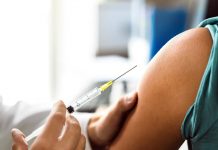 Διακοπή δοκιμών του εμβολίου της AstraZeneca