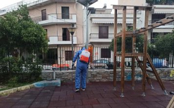 Απολυμάνθηκαν και λειτουργούν οι παιδικές χαρές στο δήμο