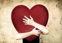 Τι διώχνει το άγχος και θωρακίζει την καρδιά;