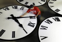 Την Κυριακή αλλάζει η ώρα, ίσως για τελευταία φορά