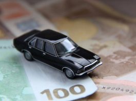 Τέλη κυκλοφορίας: Μελετώνται αυξήσεις για τα ρυπογόνα οχήματα