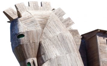 Πολιτική: Ιπποδρομία Δούρειων Ίππων