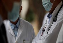 Η γραφειοκρατία στερεί τους εθελοντές βουλευτές – γιατρούς από τις ΜΕΘ