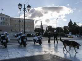 Το σχέδιο για τετράμηνο εναλασσόμενο lockdown έως τον Μάρτιο