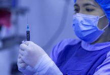 Κορωνοϊός: Η Επιτροπή Υγείας του Δ. Βύρωνα συστήνει εμβολιασμό