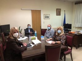 Ρ. Δούρου: Με πράξεις η στήριξη της Δημ.Υγείας – Επισκέφτηκε το νοσοκομείο Αγ. Βαρβάρα