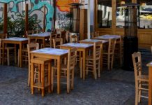 Μέτρα ελάφρυνσης για τους επαγγελματίες του Βύρωνα