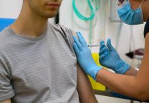 FDA: Οι 7 πιο συχνές παρενέργειες στο εμβόλιο της Pfizer