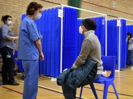 Εμβόλιο Pfizer: Αλλεργική αντίδραση σε δύο άτομα στη Βρετανία