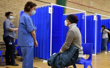 Εμβόλιο Pfizer: Αλλεργική αντίδραση σε δύο άτομα στη Βρετανία