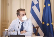 Politico: Ο Μητσοτάκης προτείνει πιστοποιητικό εμβολιασμού