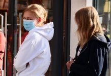 Βύρωνας: Προσεγγίζοντας τους εφήβους εν καιρώ πανδημίας