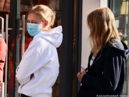 Βύρωνας: Προσεγγίζοντας τους εφήβους εν καιρώ πανδημίας