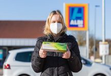 Γερμανία: Ανάρπαστα τα rapid test από τα ράφια των σούπερ μάρκετ