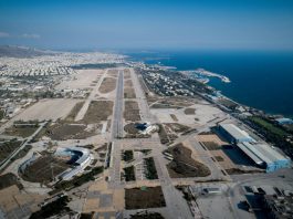 Στου Λάτση την ποδιά (ψευτο)σφάζονται παλικάρια