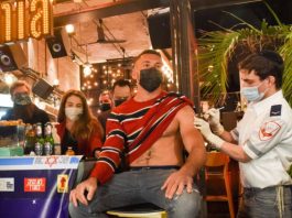 Μπαρ στο Ισραήλ κερνάει ποτά όσους εμβολιάζονται πριν την είσοδο!