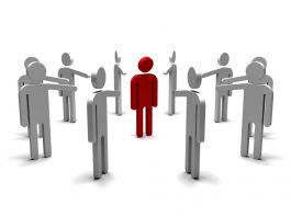 Εργασιακός εκφοβισμός – 4 στους 10 θύματα mobbing