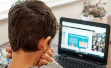 Τηλεδιάσκεψη – συζήτηση της Ένωσης Γονέων Βύρωνα: Ένας χρόνος πανδημίας με κλειστά τα σχολεία (16/3)