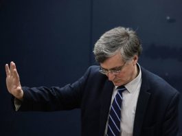 Ο Τσιόδρας πρότεινε όσα η κυβέρνηση απορρίπτει εδώ και ένα χρόνο πανδημίας