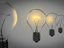 Η τιμή ρεύματος μειώνεται, οι λογαριασμοί όχι