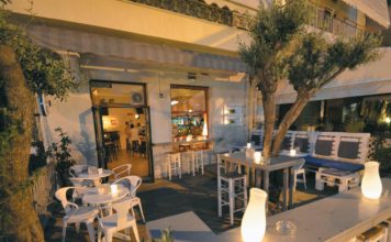 Άνοιγμα της εστίασης προτείνουν ειδικοί για να αποφευχθούν οι υπαίθριες συγκεντρώσεις