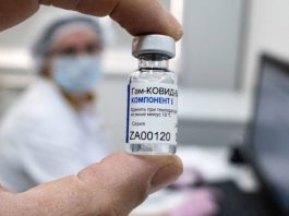 Μόσχα προς Ελλάδα: να καλύψει 500.000 πολίτες τον Μάιο με το ρωσικό εμβόλιο