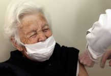 Κορωνοϊός: Αν μετά το εμβόλιο πονάτε σε τρία σημεία, καλέστε τον γιατρό σας