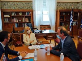 Με την Πρόεδρο του ΚΙΝ.ΑΛ. συναντήθηκαν οι δήμαρχοι Βύρωνα και Δάφνης-Υμηττού για τα Θέατρα Βράχων