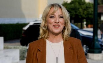 Η κυβέρνηση κλειδώνει την Τοπική Αυτοδιοίκηση μακριά από την κοινωνία