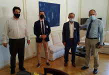 Στο Μέγαρο Μαξίμου οι δήμαρχοι Βύρωνα και Δάφνης-Υμηττού για τα Θέατρα Βράχων