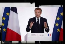 O πρόεδρος Μακρόν και οι ηγέτες της ΕΕ απέτισαν φόρο τιμής στον Ζισκάρ Ντ’ Εστέν