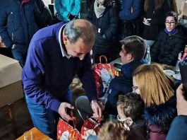 Χριστουγεννιάτικη βοήθεια του Δήμου Βύρωνα προς την πυρόπληκτη κοινότητα Παππάδων, στη Βόρεια Εύβοια