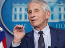 Φάουτσι: «Σαρώνει τον κόσμο» η μετάλλαξη Όμικρον – Προσοχή στα ταξίδια