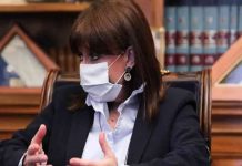 Σακελλαροπούλου στην DW: Οι γυναίκες πρέπει να διεκδικούν όσα ονειρεύονται και να μη διστάζουν