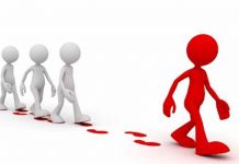 Ηγέτες… με δανεικά προφίλ