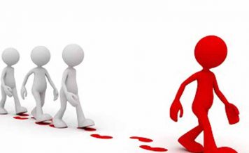 Ηγέτες… με δανεικά προφίλ