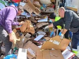 Βραβεύτηκαν οι εργαζόμενοι του δήμου Βύρωνα που διέσωσαν γατάκια από κάδο ανακύκλωσης