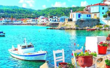 Επιδότηση διακοπών: Έρχεται Freedom Pass 150 – 300 ευρώ για ακτοπλοϊκά, ξενοδοχείο και εστιατόρια