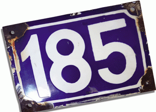 Η πινακίδα…