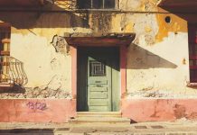 «Την καταγωγή μού έδωσαν προσφυγική»