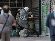 Κινήσεις για την αθώωση των συλληφθέντων στις 28/7 και την καταδίκη της αστυνομικής βίας στους διαδηλωτές