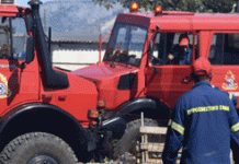 Φωτιά σε διαμέρισμα τα ξημερώματα στην Καισαριανή – Οι πυροσβέστες απεγκλώβισαν ηλικιωμένη