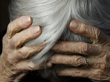 Προσοχή στις παγίδες των απατεώνων. Απέσπασαν 5.000 ευρώ από 78χρονη στον Βύρωνα