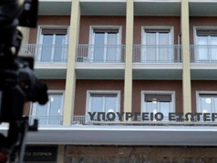 Πενιχρή χρηματοδότηση των Δήμων από το ΥΠΕΣ για τις λειτουργικές ανάγκες των σχολείων