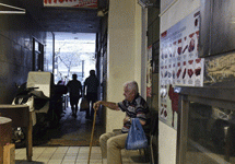 Ηλικιωμένοι σε κίνδυνο υποσιτισμού