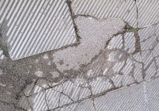 Αρ. Παρέμβαση: Προσκόμματα από τη δημ. αρχή για να διεκδικήσει το δίκιο για τις ασφαλτοστρώσεις